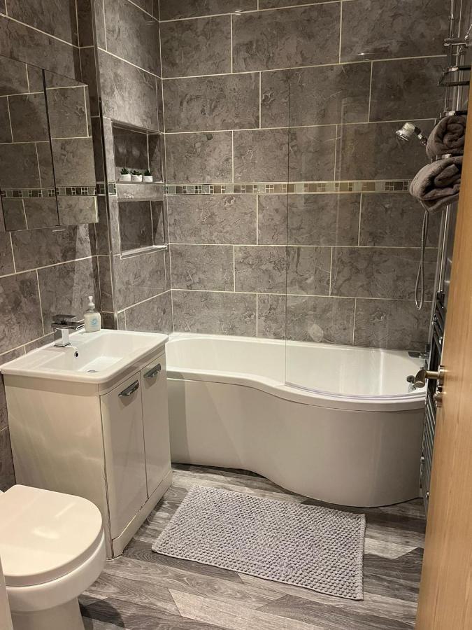 Contemporary Apartment Great Location With Private Car Park Keighley Zewnętrze zdjęcie
